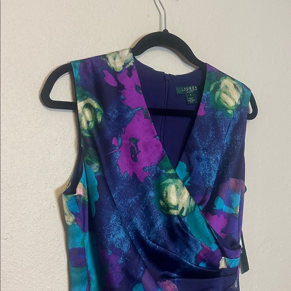 Lauren Ralph Lauren Floral Sleeveless Wrap Bodice Style Dress Size 8 NWT‎ - Picture 2 of 8